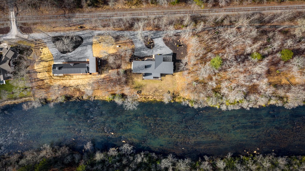 494 Riverbend Manor Blue Ridge, GA 30513 - Photo 4 of 100