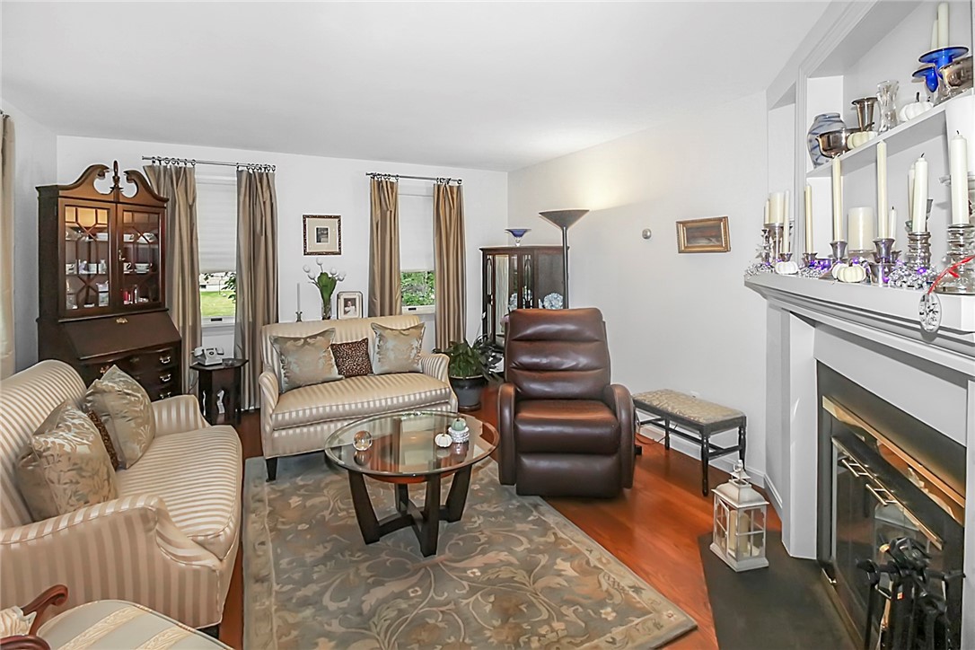 60 Tower Hill Road Tiverton, RI 02878 - Photo 8 of 41