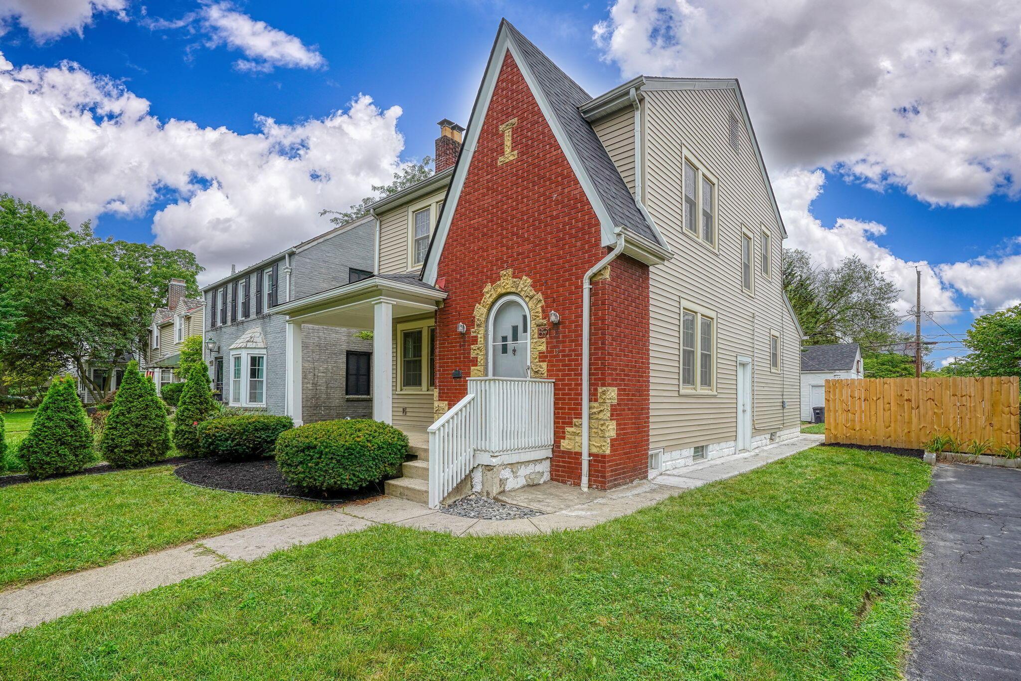 891 Vernon Road Columbus, OH 43209 - Photo 3 of 38
