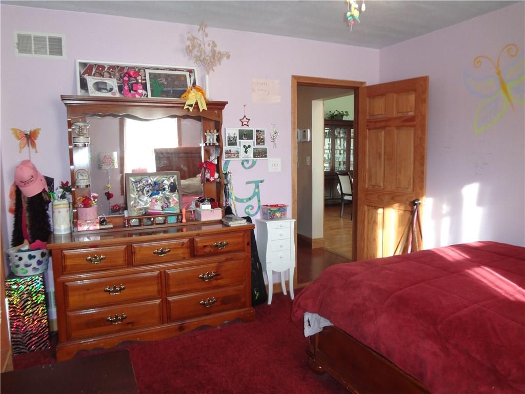 954 Achortown Road Beaver Falls, PA 15010 - Photo 19 of 25