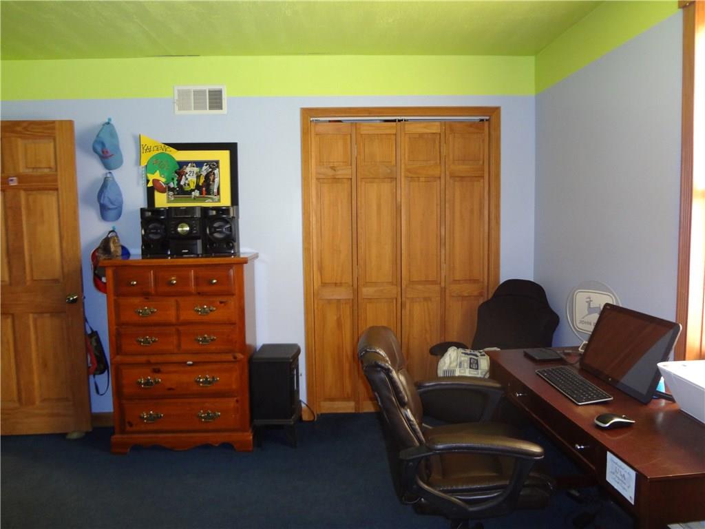 954 Achortown Road Beaver Falls, PA 15010 - Photo 21 of 25