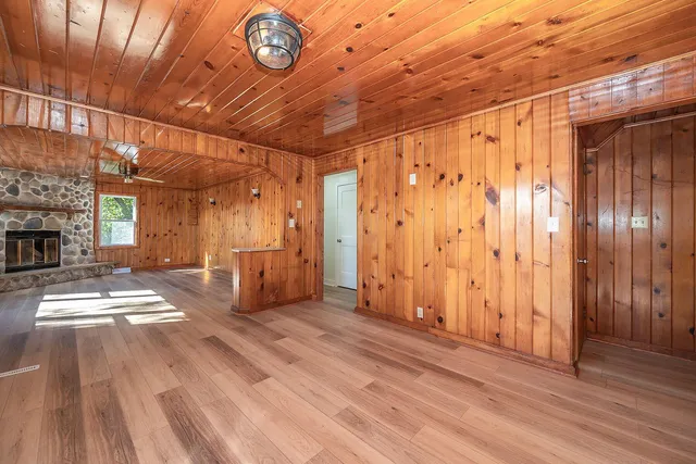 $320,000 | 1515 Hillside Lane, Richfield, WI 53033