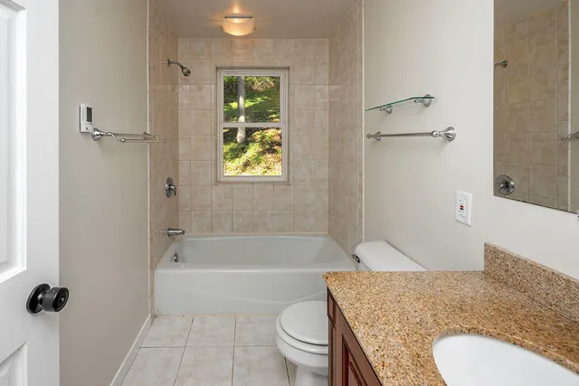 $320,000 | 1515 Hillside Lane, Richfield, WI 53033