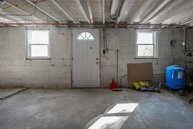 $320,000 | 1515 Hillside Lane, Richfield, WI 53033