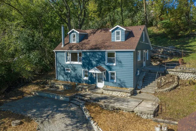 $320,000 | 1515 Hillside Lane, Richfield, WI 53033