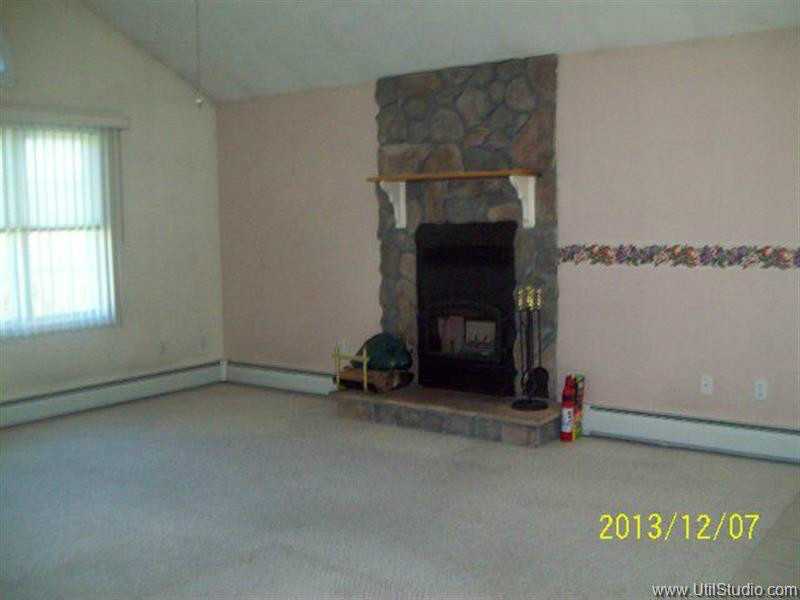 91 Brayton Road Tiverton, RI 02878 - Photo 8 of 8 Exterior Front.