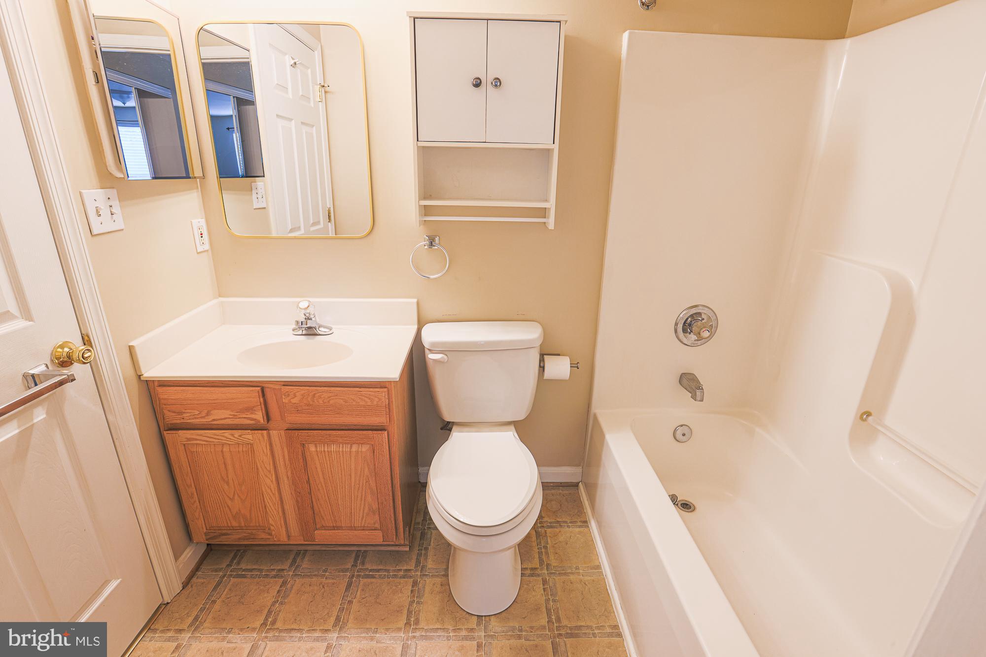 24 Trailwood Road Nottingham, MD 21236 - Photo 31 of 44 Upper Level Full Bath