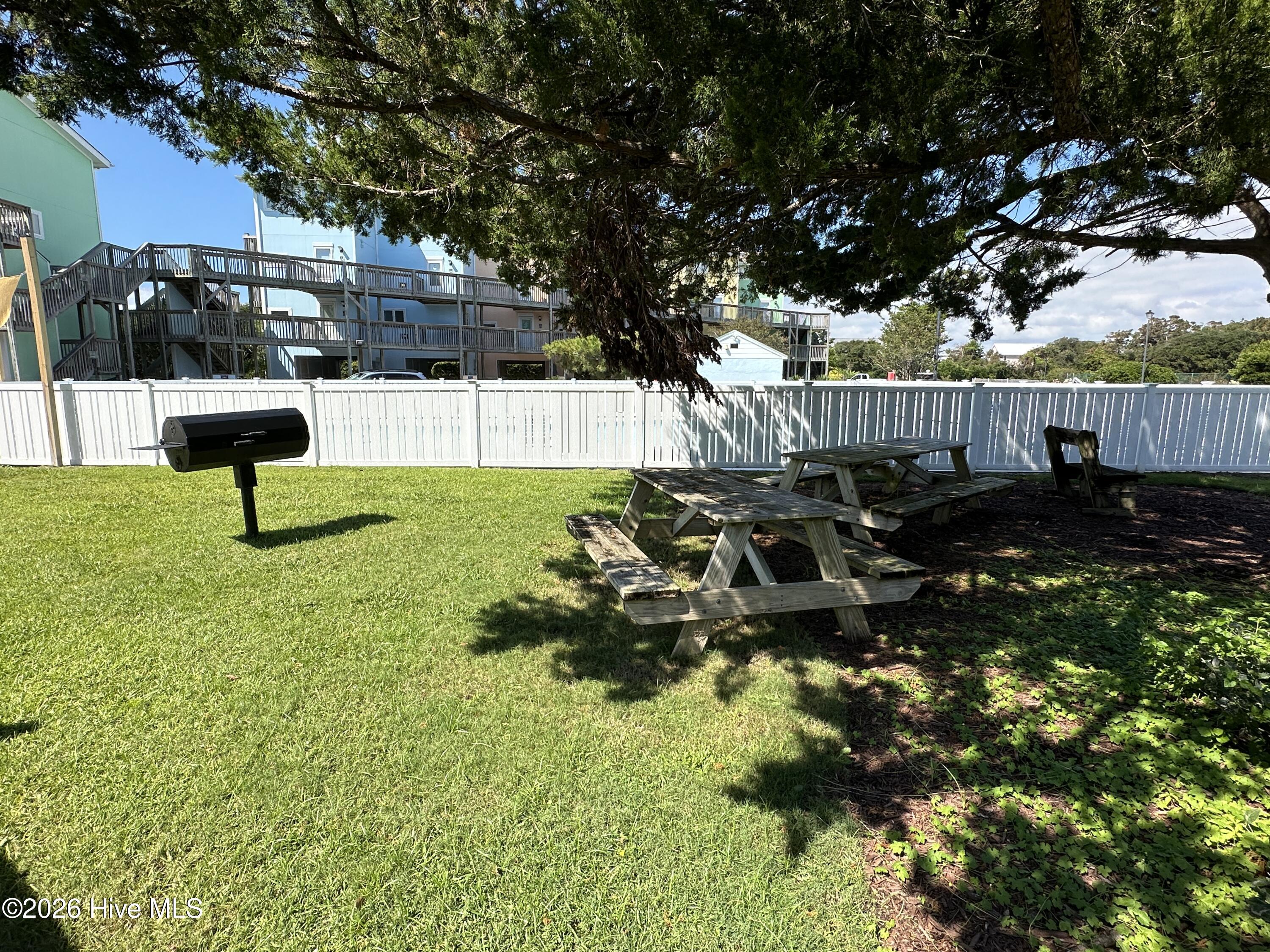 8801 Reed Drive, Unit 112 Emerald Isle, NC 28594 - Photo 26 of 30 Picnic Area