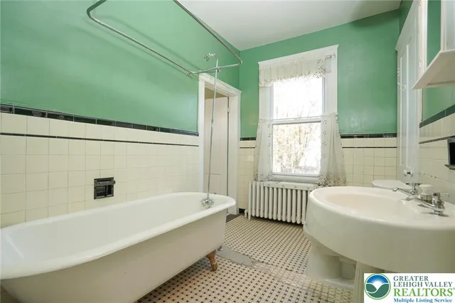 $189,921 | 206 North Lehigh Street, Tamaqua, PA 18252