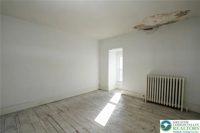 $189,921 | 206 North Lehigh Street, Tamaqua, PA 18252