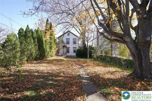 $189,921 | 206 North Lehigh Street, Tamaqua, PA 18252