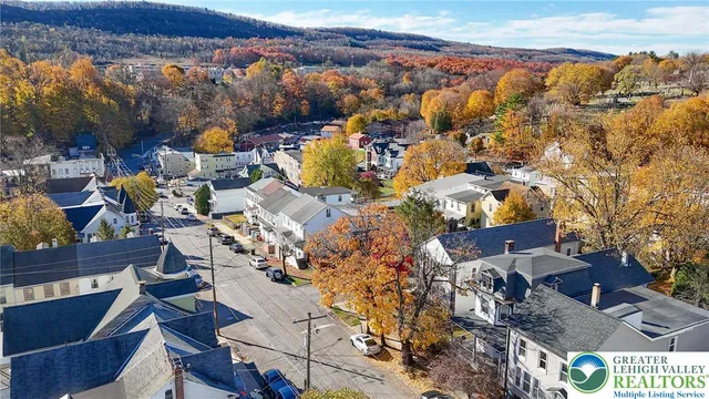 $189,921 | 206 North Lehigh Street, Tamaqua, PA 18252