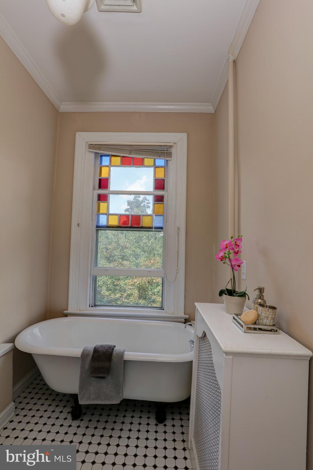 405 Constitution Avenue Northeast Washington, DC 20002 - Photo 20 of 34 Bathroom