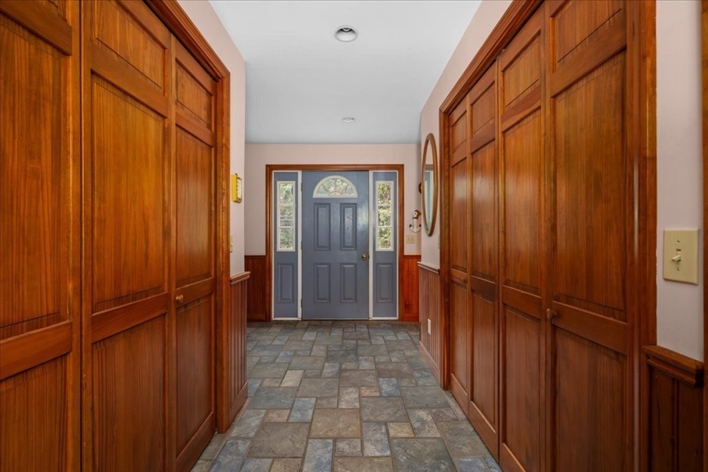12 Mill Stone Road West Brookfield, MA 01585 - Photo 9 of 41