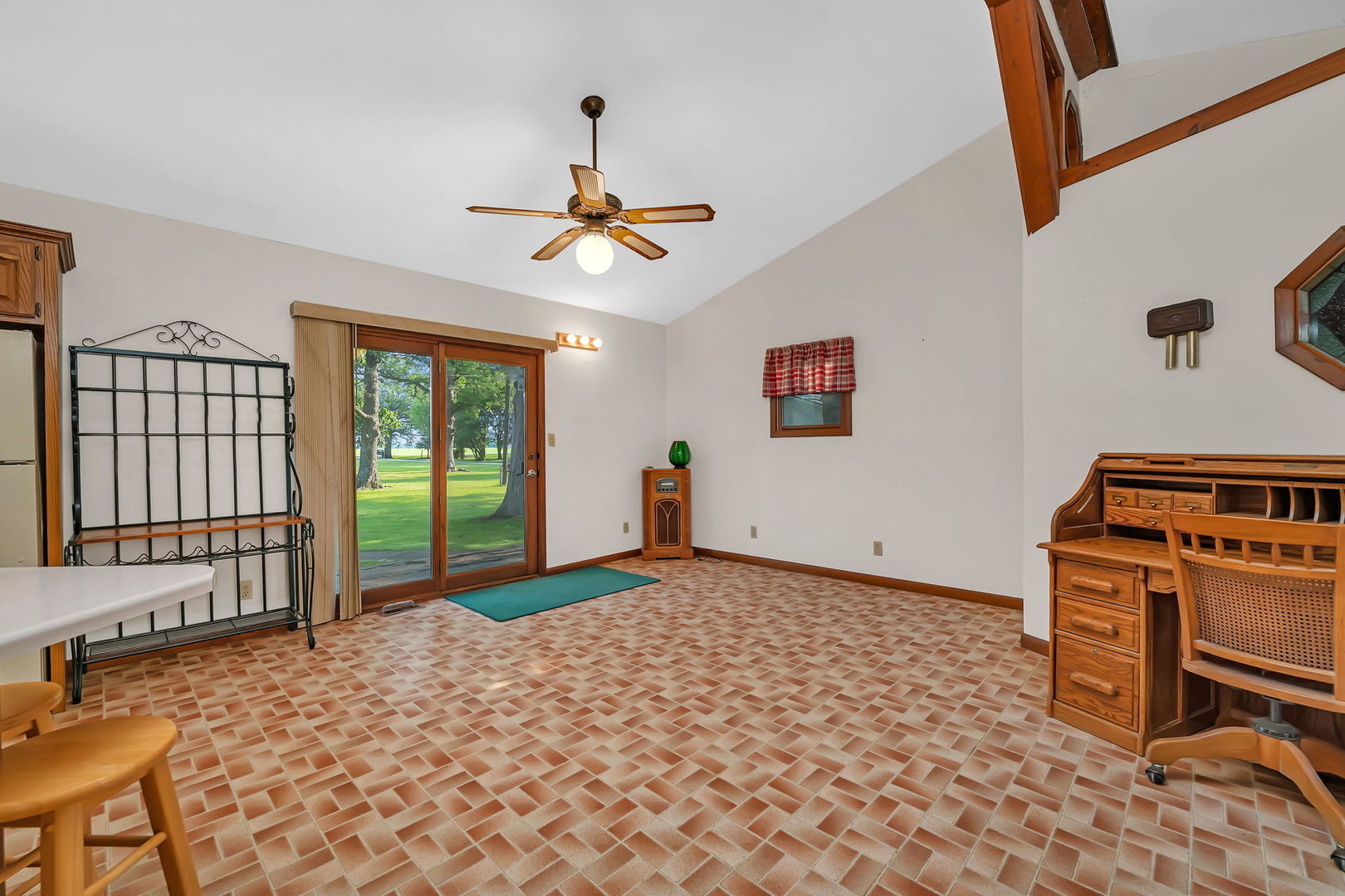 6828 East 2925 N Road Cornell, IL 61319 - Photo 3 of 37 Gallery Image 3