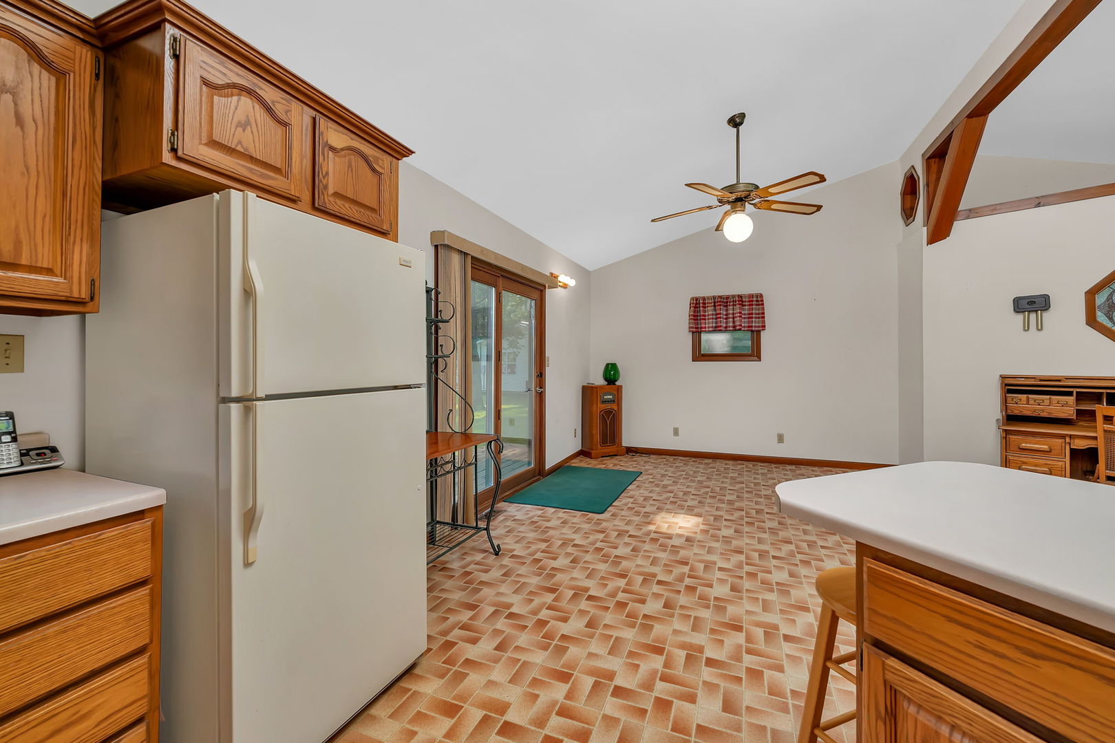 6828 East 2925 N Road Cornell, IL 61319 - Photo 8 of 37 Gallery Image 8