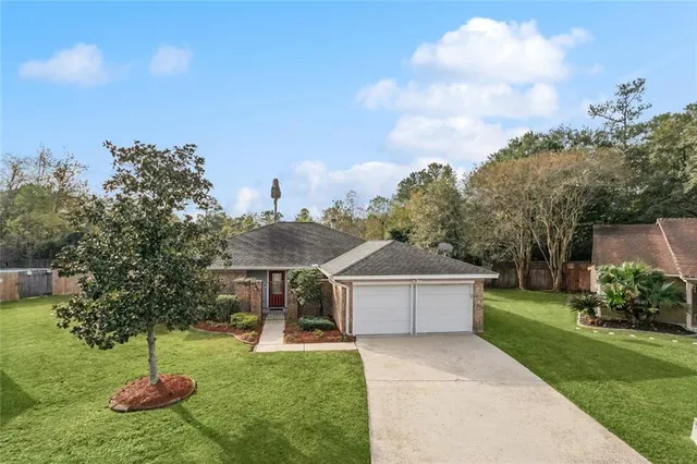 $239,900 | 700 South Lake Caddo Court, Slidell, LA 70461