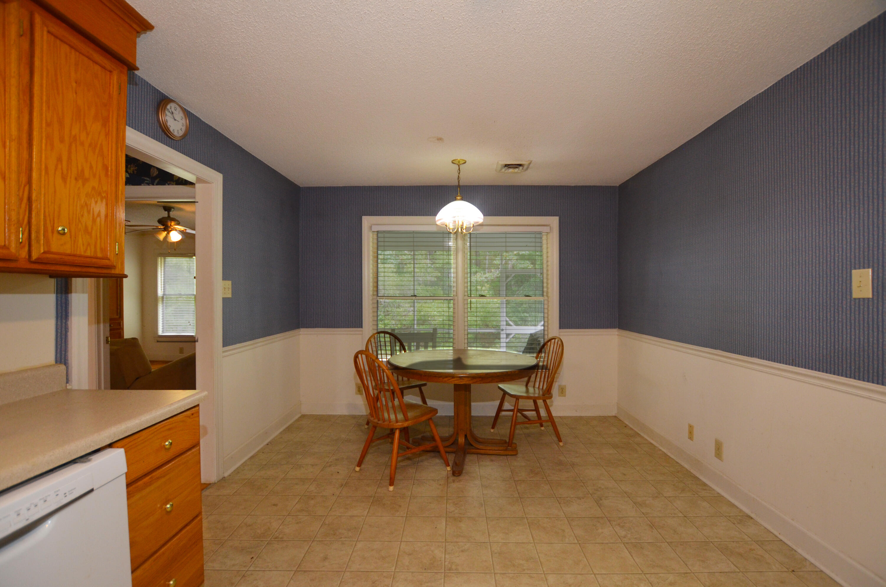 6509 North Highway 17 Awendaw, SC 29429 - Photo 13 of 34 13-Kitchen-Breakfast Nook