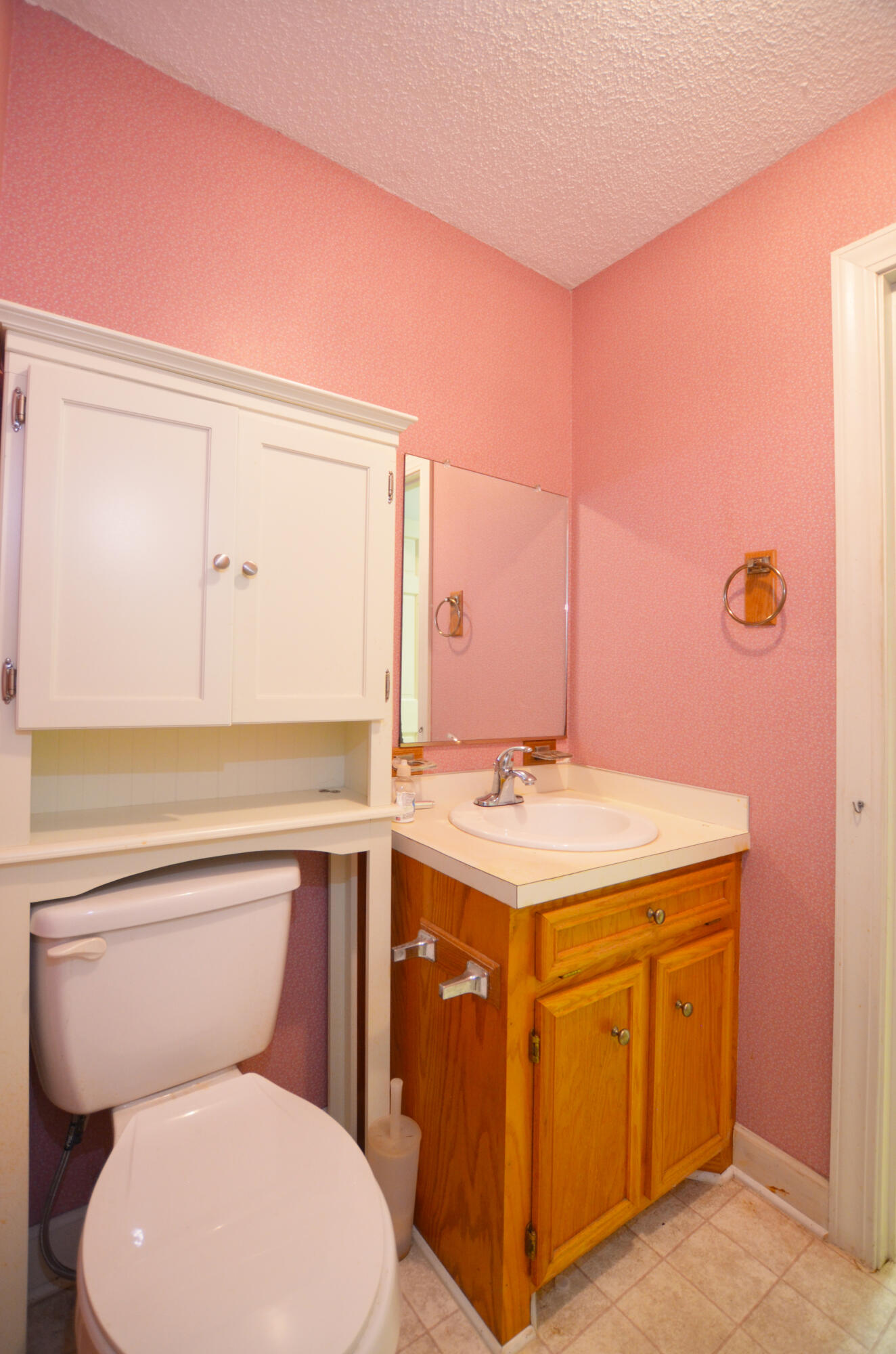 6509 North Highway 17 Awendaw, SC 29429 - Photo 22 of 34 22-Bathroom3-half