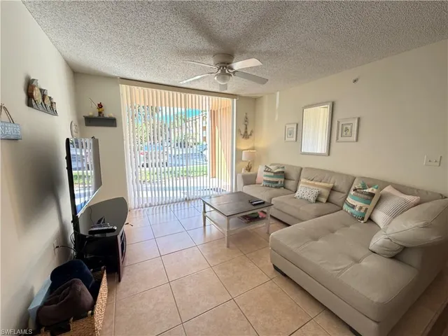 $2,800 | 1220 Wildwood Lakes Boulevard, Unit 105, Naples, FL 34104