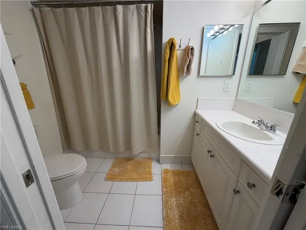 $2,800 | 1220 Wildwood Lakes Boulevard, Unit 105, Naples, FL 34104