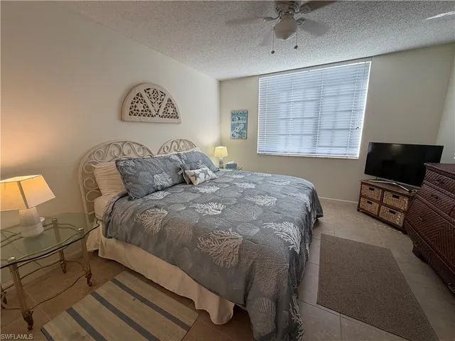 $2,800 | 1220 Wildwood Lakes Boulevard, Unit 105, Naples, FL 34104