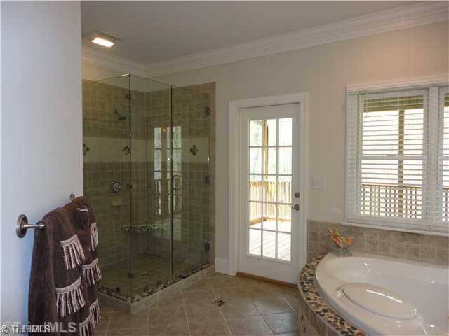 4210 River Ridge Road Pfafftown, NC 27040 - Photo 7 of 16 Master Bath/Spa.
