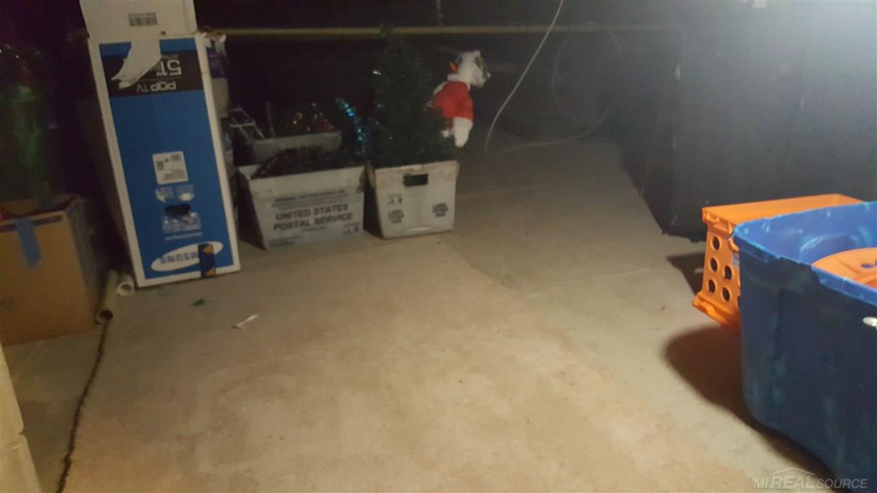 47612 Card Road Macomb, MI 48044 - Photo 15 of 21 Gallery Image 15