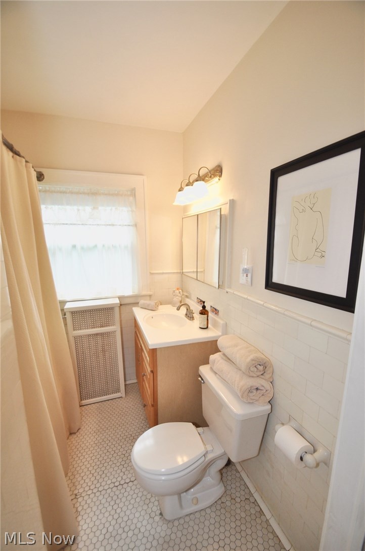 2991 Yorkshire Road Cleveland, OH 44118 - Photo 19 of 25 Gallery Image 19