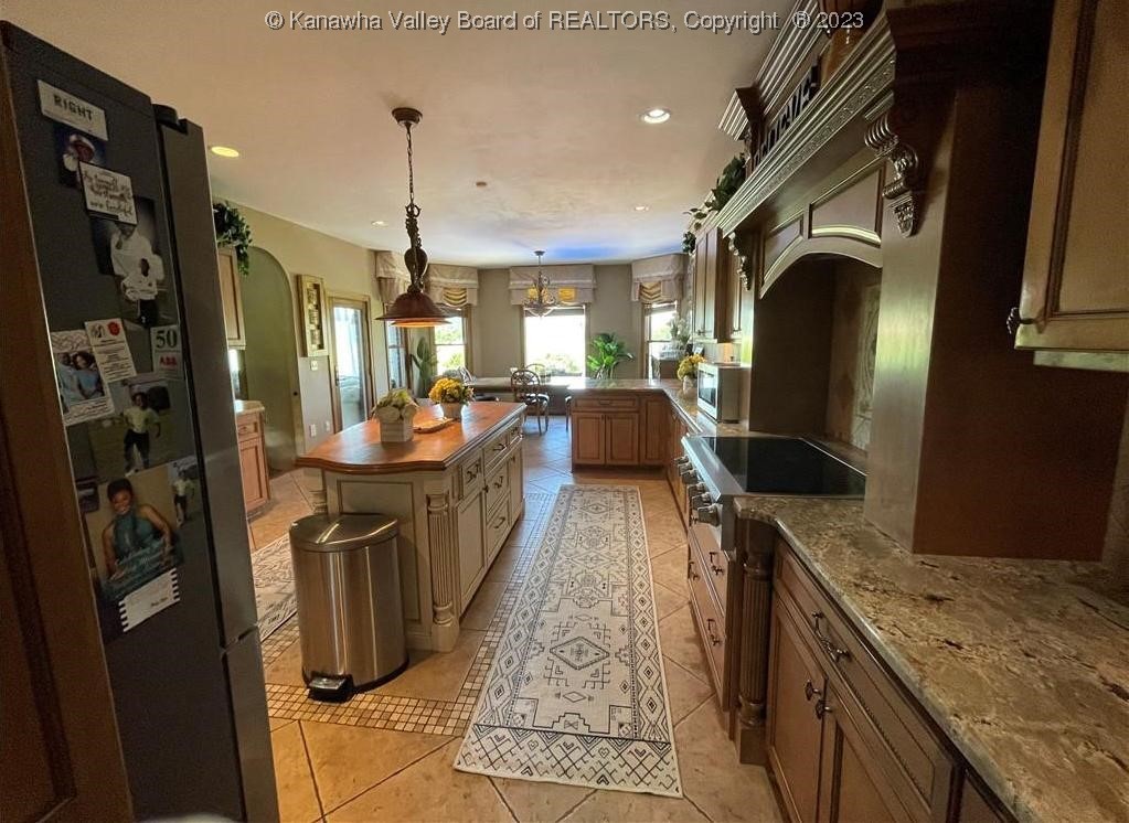 8202 Huntington Road Gallipolis Ferry, WV 25515 - Photo 17 of 47 Kitchen