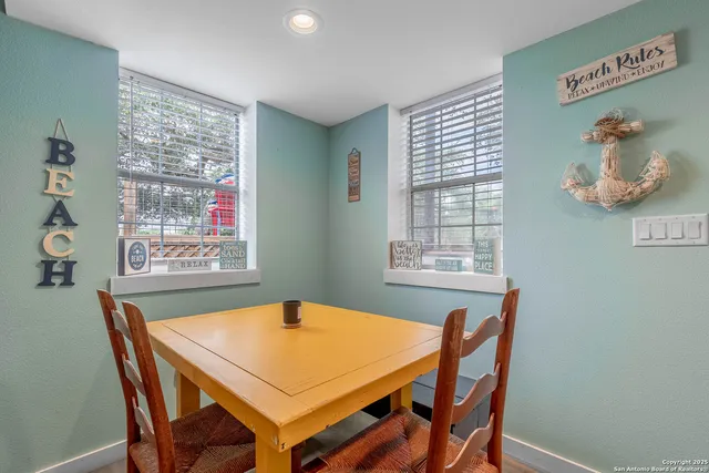 $224,000 | 22 Conlin Street, Rockport, TX 78382