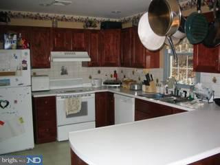 375 Locust Road Boyertown, PA 19512 - Photo 4 of 6 Gallery Image 4