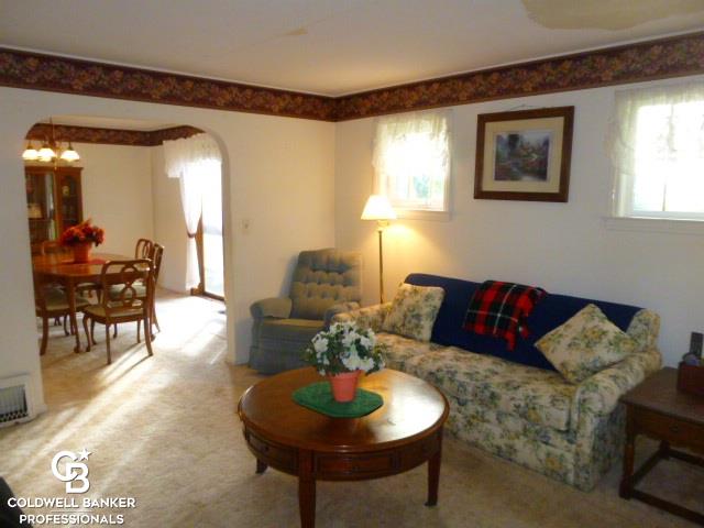 5788 Kilgore Road Avoca, MI 48006 - Photo 16 of 46 main livingroom