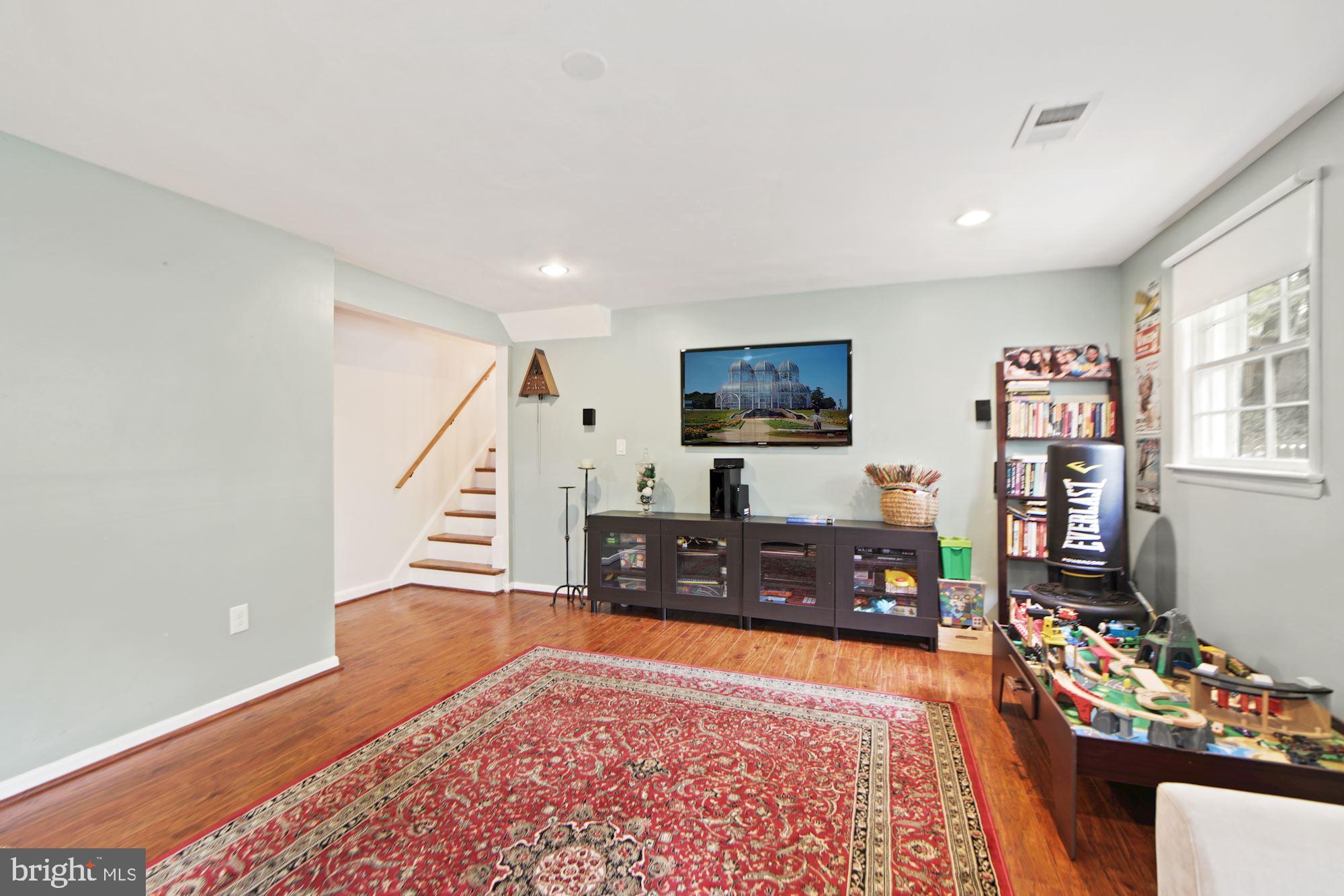 432 Branch Drive Silver Spring, MD 20901 - Photo 28 of 38 Gallery Image 28