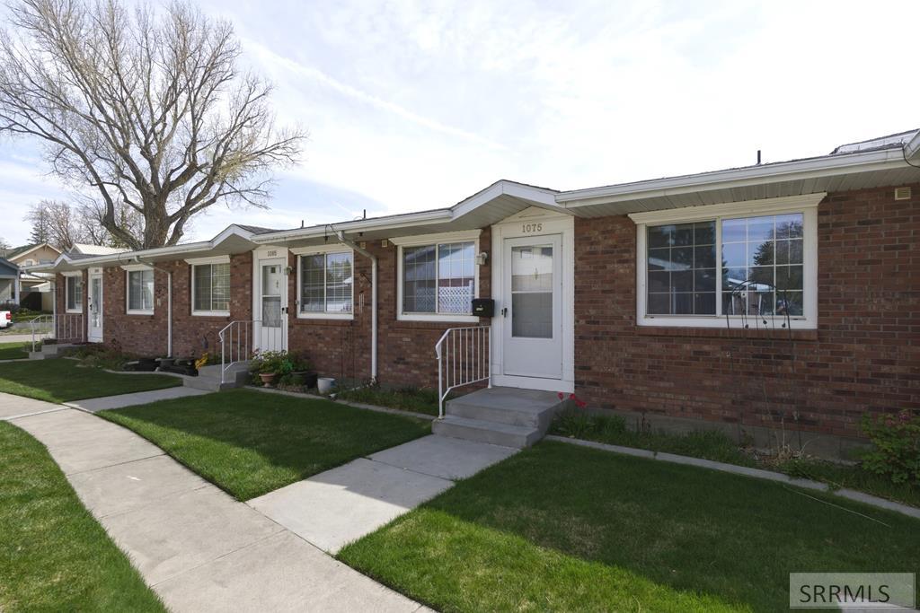 1075 Canal Avenue Idaho Falls, ID 83402 - Photo 1 of 26 Main View