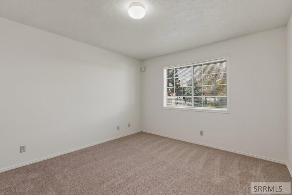 1075 Canal Avenue Idaho Falls, ID 83402 - Photo 12 of 26 Main Bedroom