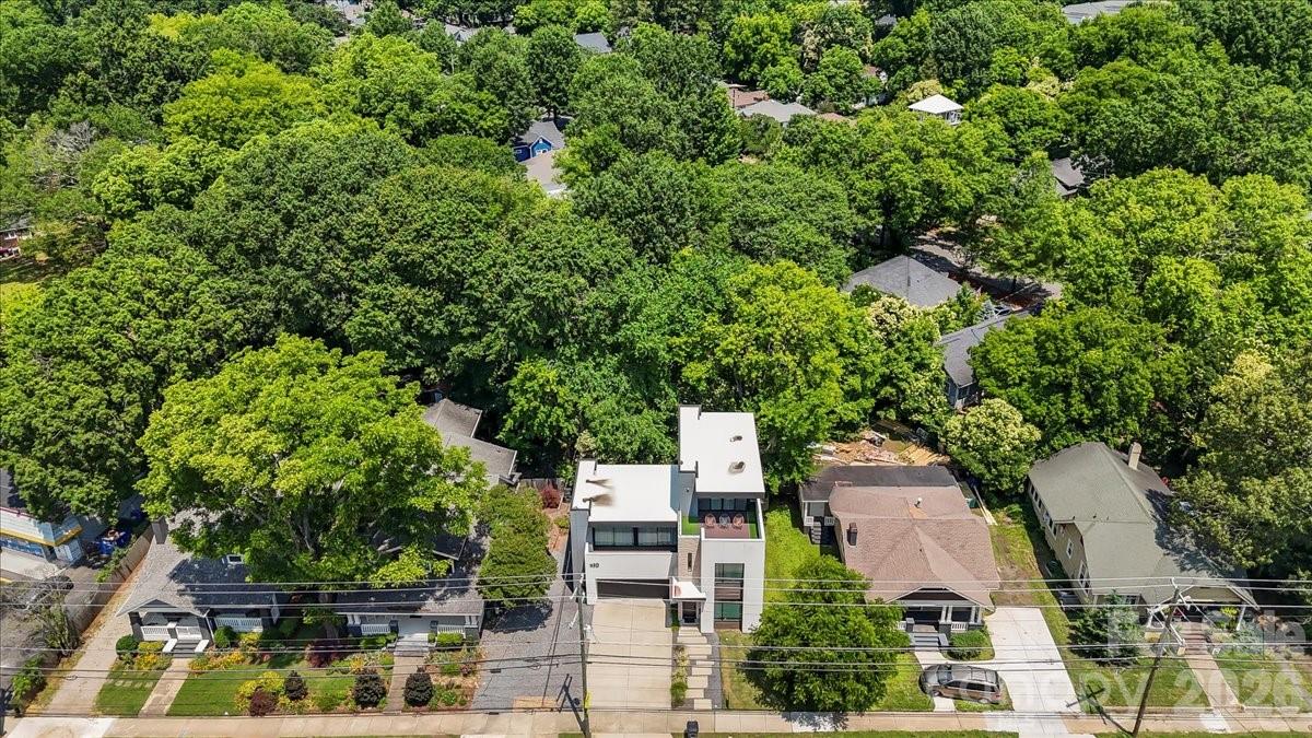 1620 South Tryon Street Charlotte, NC 28203 - Photo 29 of 29 an aerial view of residential houses with outdoor space