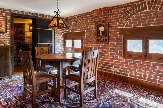 $48,000 | 195 South Grand Avenue, Pasadena, CA 91105