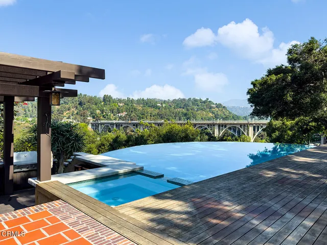 $48,000 | 195 South Grand Avenue, Pasadena, CA 91105