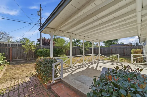 $399,000 | 1626 Vicksburg Street, Modesto, CA 95351