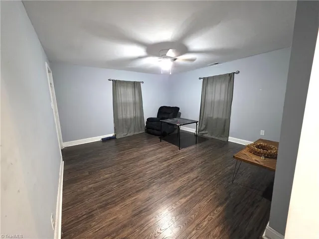 $1,000 | 902 North South Street, Mount Airy, NC 27030