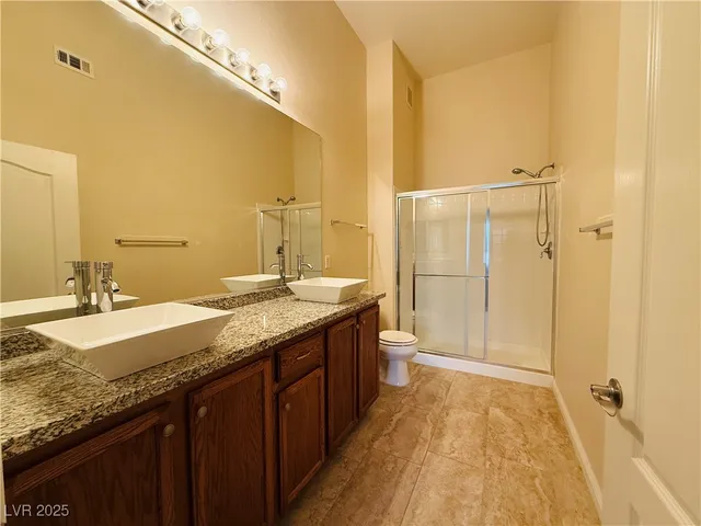 $1,650 | 2305 West Horizon Ridge Parkway, Unit 2221, Henderson, NV 89052