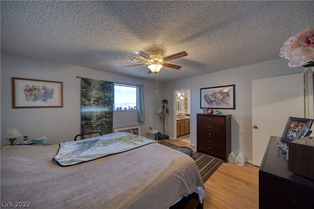 2390 Homestead Road Pahrump, NV 89048 - Photo 14 of 31 Gallery Image 14
