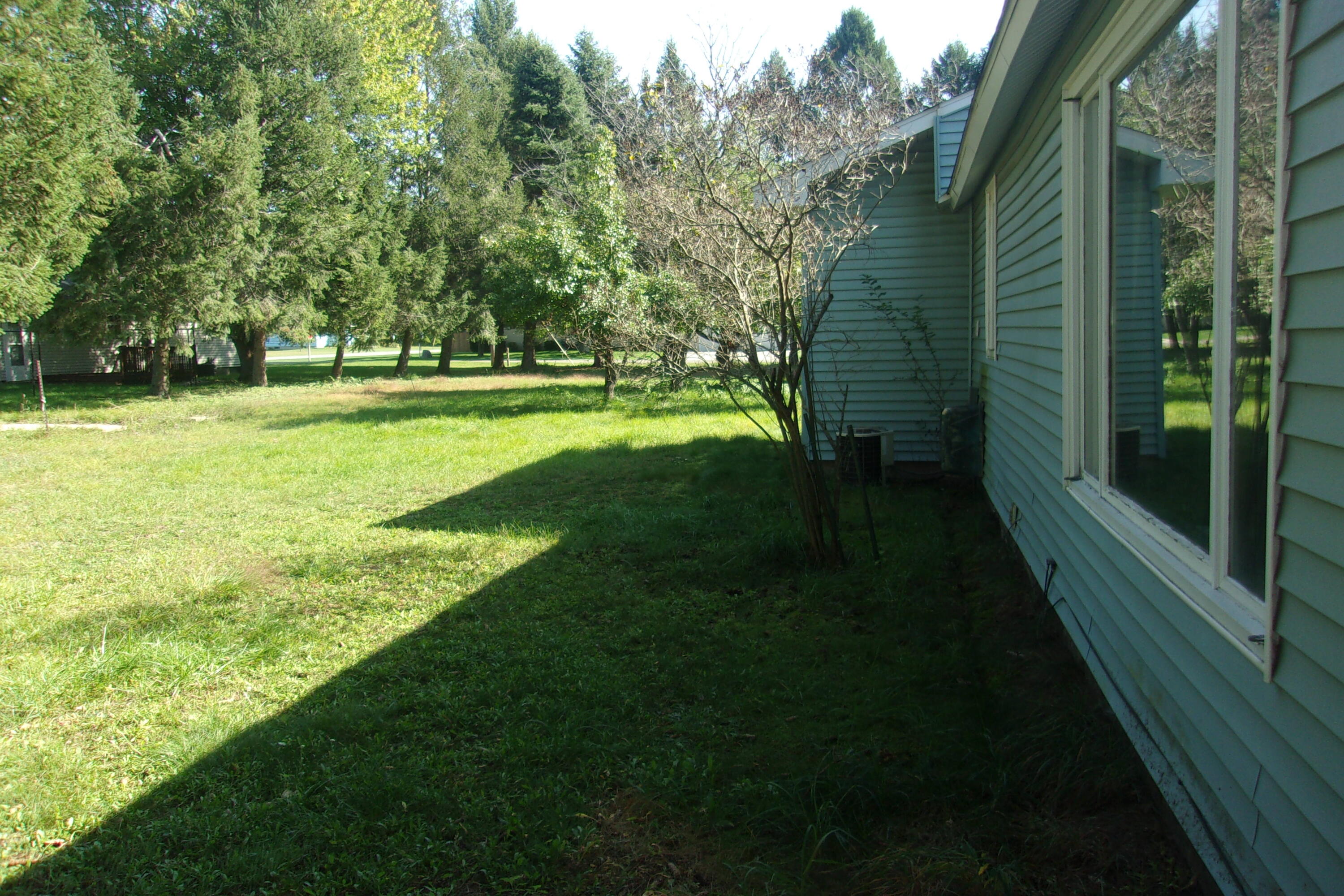 35 3rd Street Manistee, MI 49660 - Photo 21 of 27 101_0771