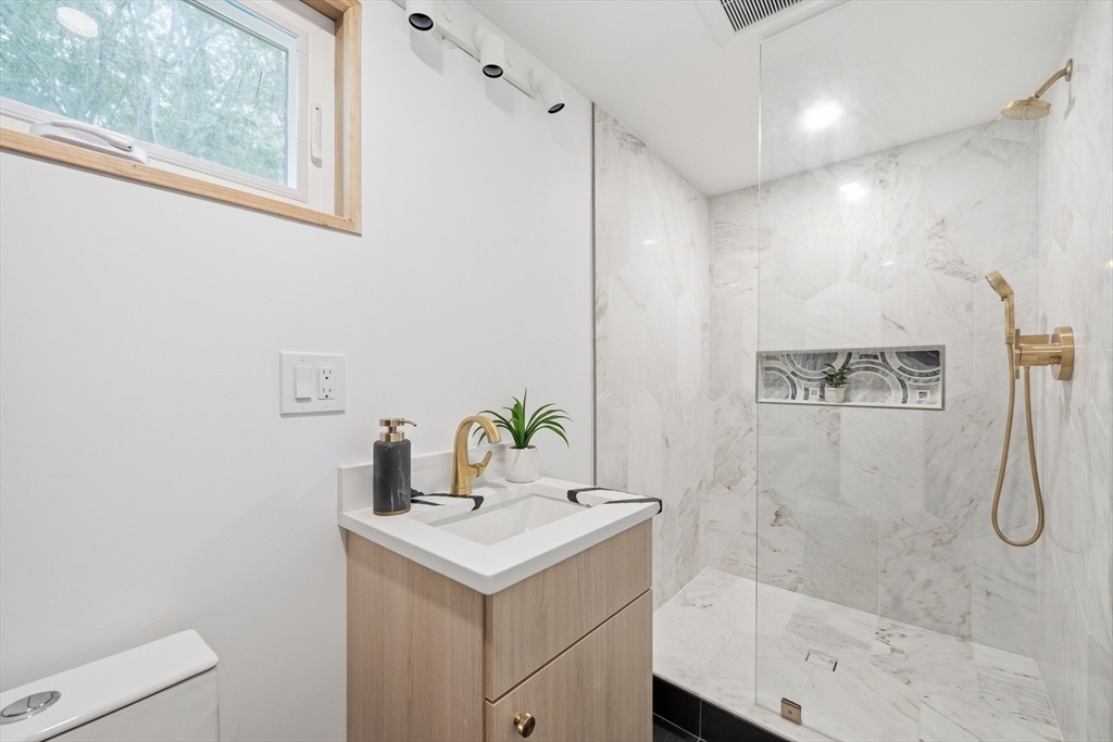 6 Amherst Road Hopkinton, MA 01748 - Photo 18 of 42