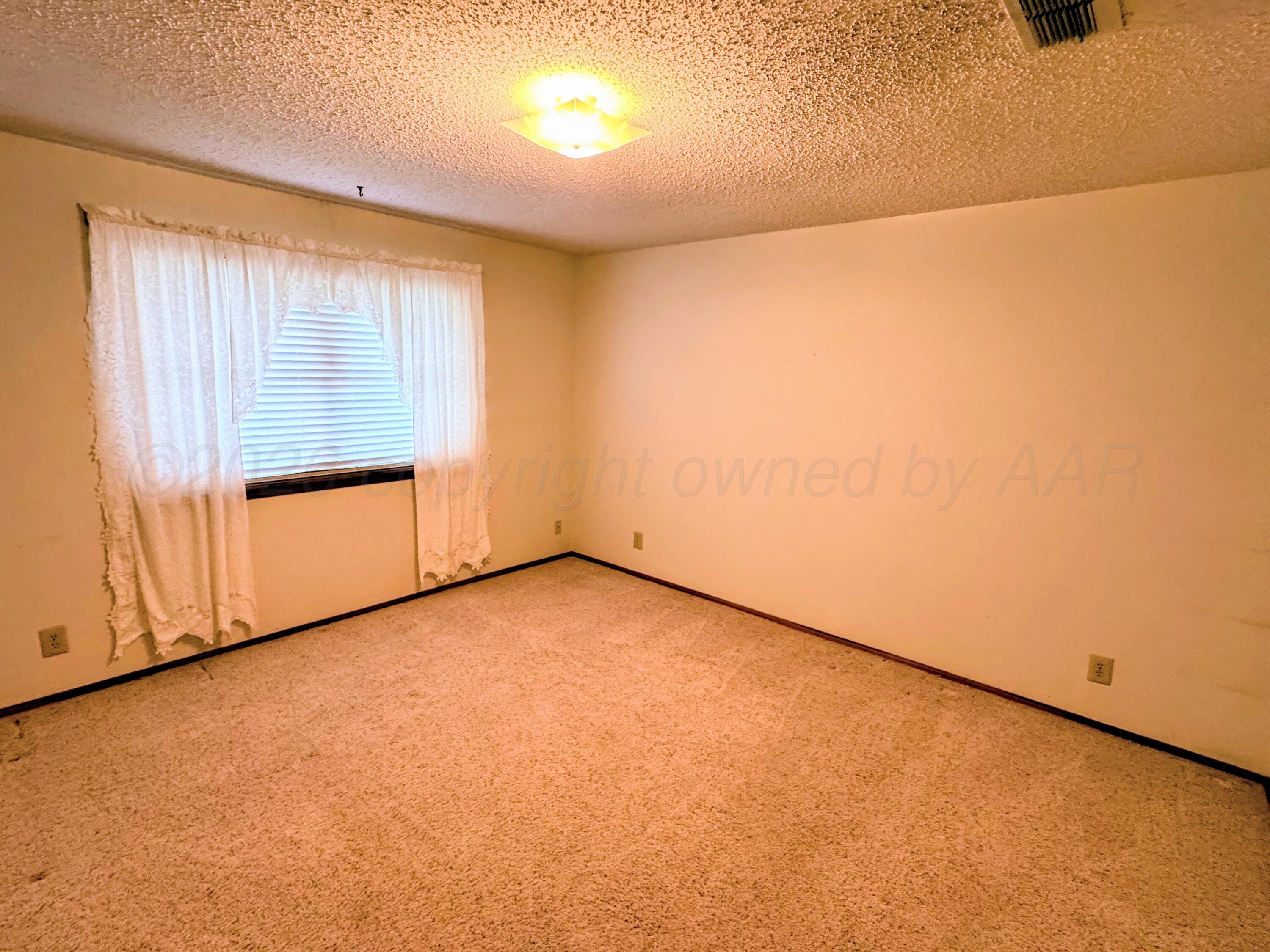 1810 Texas Street Perryton, TX 79070 - Photo 20 of 24 1810 TEXAS BEDROOM 2