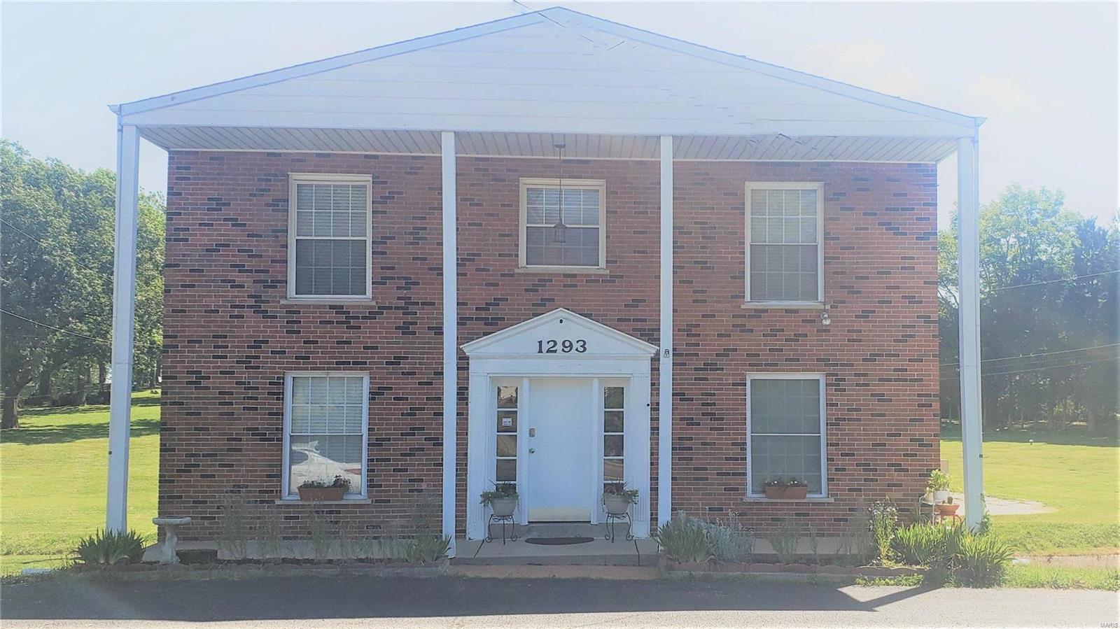 1293 Reavis Barracks Road St. Louis, MO 63125 - Photo 1 of 26 Gallery Image 1