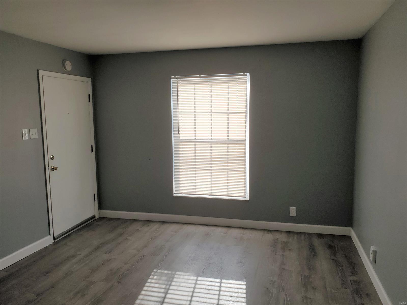 1293 Reavis Barracks Road St. Louis, MO 63125 - Photo 8 of 26 Gallery Image 8