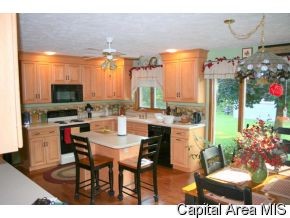 6723 North Walnut Springfield, IL 62707 - Photo 2 of 5 Gallery Image 2