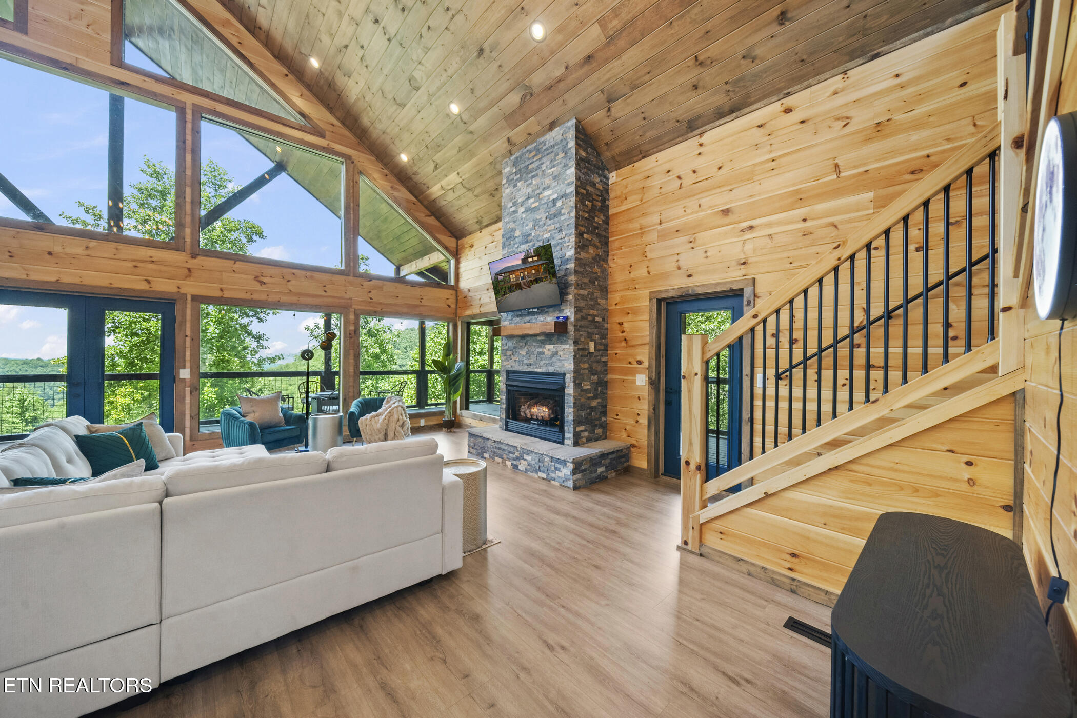 2942 Redtail Road Sevierville, TN 37862 - Photo 13 of 46 dsc00545